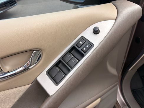 Used 2010 Nissan Murano S AWD/4WD image 14
