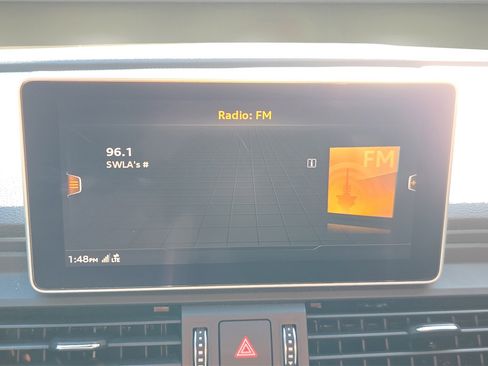 Used 2019 Audi SQ5 Prestige w/ Prestige Package image 10