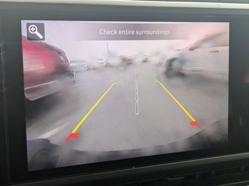 Used 2024 Jeep Gladiator Sport image 17