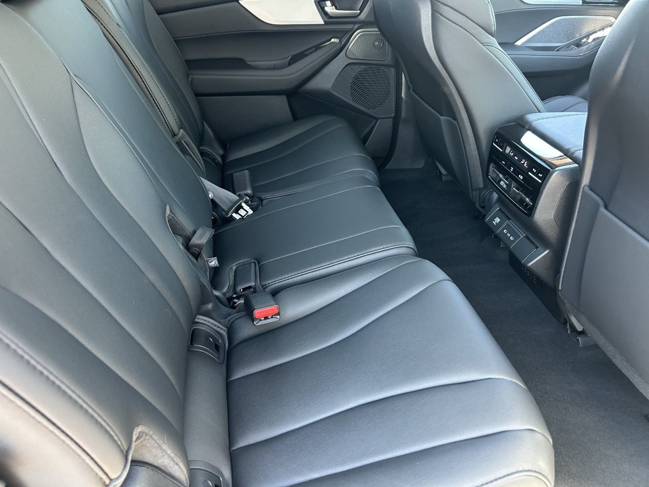 Certified 2026 Acura MDX FWD image 15