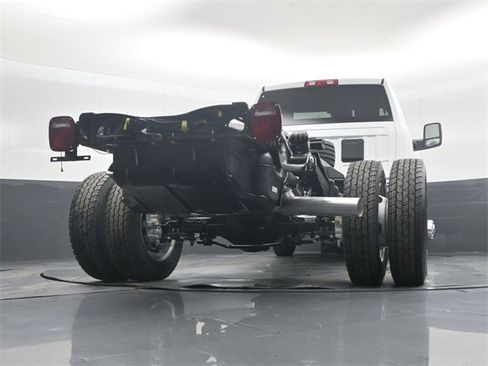New 2026 RAM 5500 Tradesman w/ Chrome Appearance Group image 40