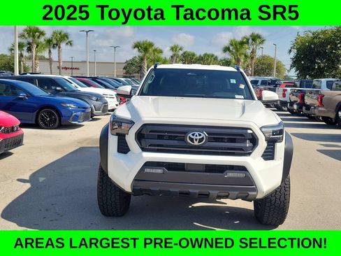 Used 2025 Toyota Tacoma SR5 AWD/4WD image 2