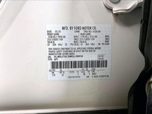 Used 2021 Lincoln Aviator Reserve w/ Equipment Group 201A image 32