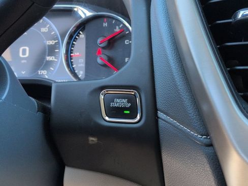 Used 2023 GMC Acadia Denali AWD/4WD image 16