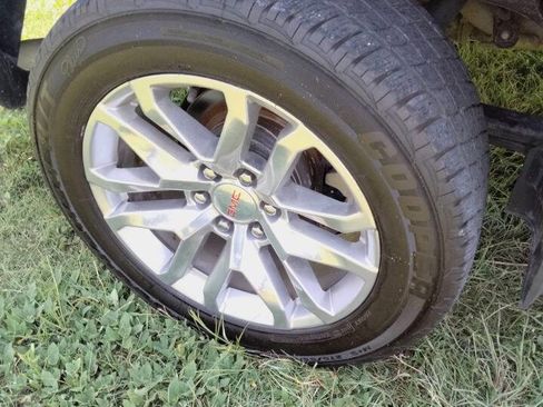 Used 2017 GMC Sierra 1500 SLT w/ SLT Premium Package image 28