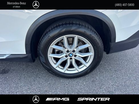 Used 2022 BMW X5 xDrive40i w/ Luxury Seating Package AWD/4WD image 9