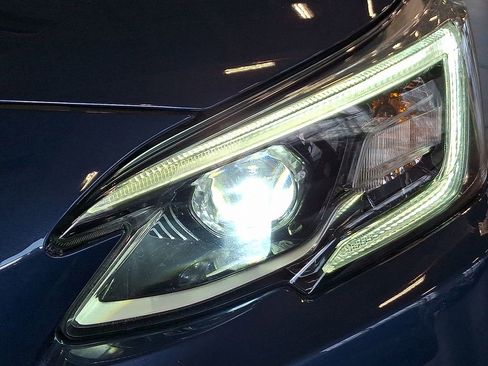 Used 2021 Subaru Outback Touring XT image 12