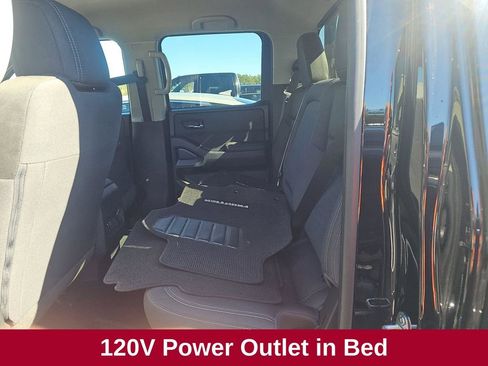 Used 2024 Nissan Frontier SV w/ Hardbody Edition image 14