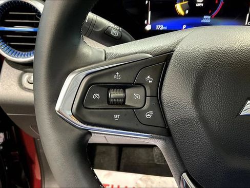 Certified 2025 Chevrolet Trax LT w/ Driver Confidence Package FWD image 10