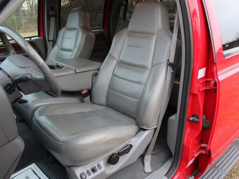 Used 2003 Ford F250 Lariat image 23