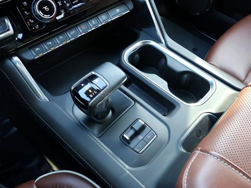 Used 2024 GMC Sierra 1500 Denali Ultimate image 31