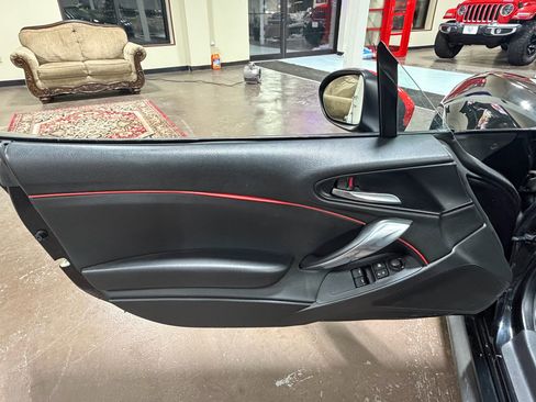 Used 2017 FIAT 124 Spider Abarth image 12