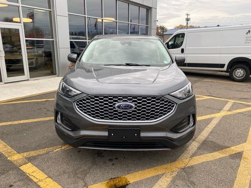 Used 2024 Ford Edge SEL w/ Convenience Package image 8