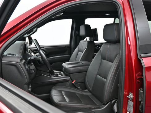 Used 2022 Chevrolet Tahoe RST w/ Sport Performance Package RWD image 10