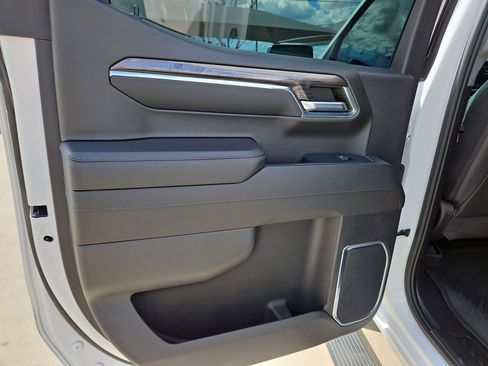 Used 2023 Chevrolet Silverado 1500 LTZ image 15