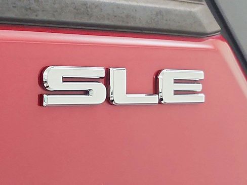 Used 2020 GMC Terrain SLE w/ Driver Convenience Package FWD image 24