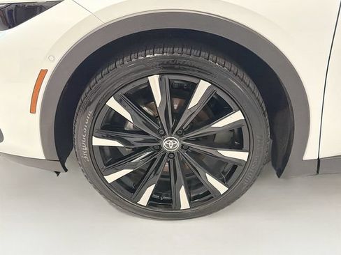 Certified 2024 Toyota Crown Platinum AWD/4WD image 24