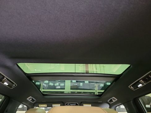 Used 2025 Land Rover Range Rover SE AWD/4WD image 27
