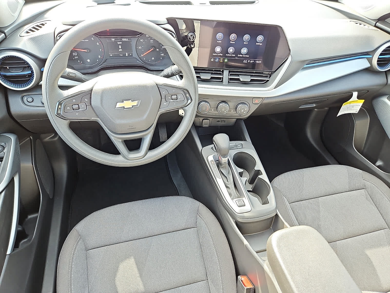 New 2026 Chevrolet Trax LS w/ LS Convenience Package FWD image 9