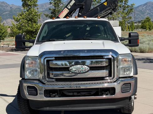 Used 2016 Ford F550 4x4 Regular Cab Super Duty image 2