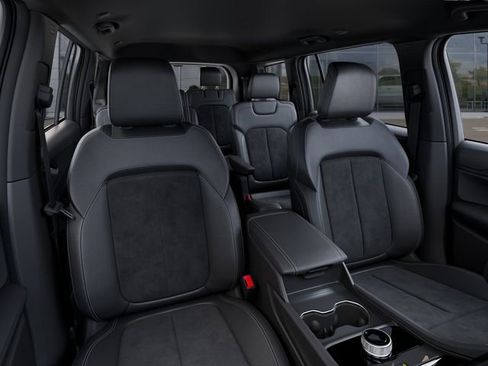 New 2025 Jeep Grand Cherokee L Laredo AWD/4WD image 16