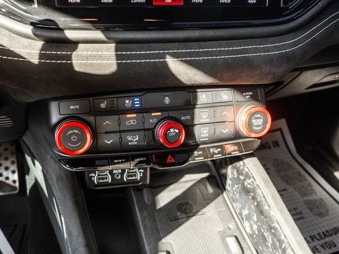 Used 2022 Dodge Durango SRT w/ SRT Interior Appearance Group AWD/4WD image 22