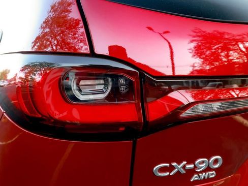 Used 2024 MAZDA CX-90 Plug-In Hybrid w/ Premium Pkg AWD/4WD image 19