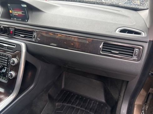 Used 2016 Volvo XC70 T5 Platinum image 14