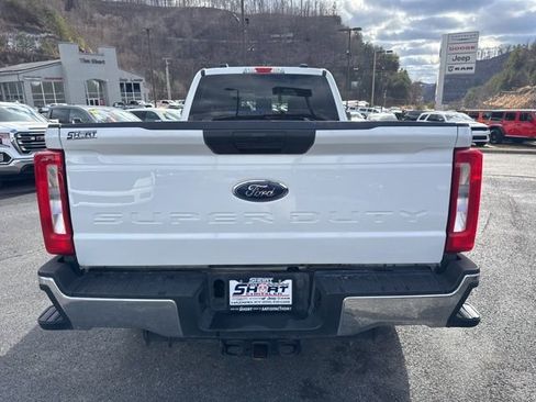 Used 2024 Ford F250 XLT image 4