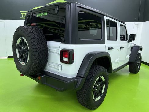 Used 2022 Jeep Wrangler Unlimited Rubicon AWD/4WD image 10