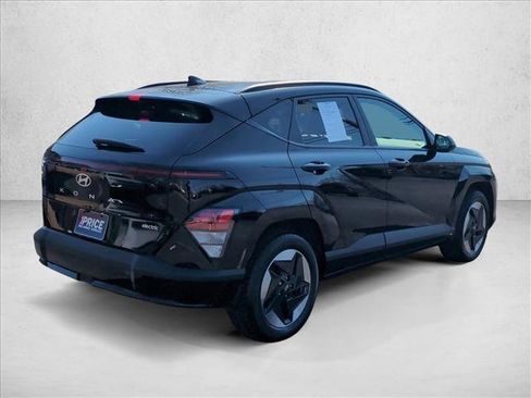 Certified 2024 Hyundai Kona SEL image 5