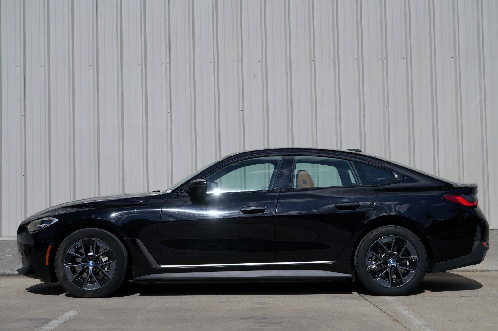 Used 2023 BMW i4 eDrive35 w/ Premium Package RWD image 9