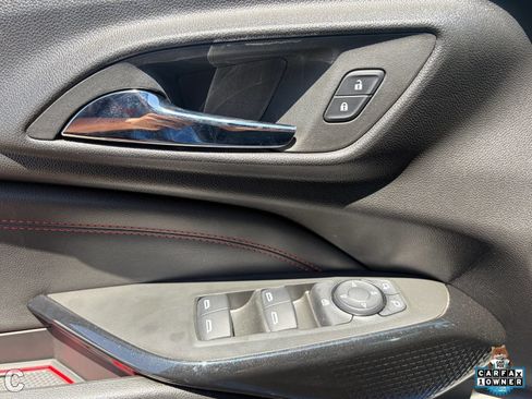 Certified 2024 Chevrolet Trax RS w/ Sunroof Package FWD image 25