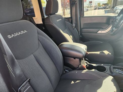 Used 2016 Jeep Wrangler Unlimited Sahara w/ Connectivity Group image 7