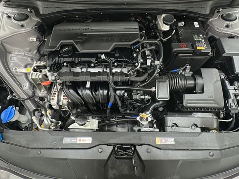 Used 2023 Hyundai Elantra SEL w/ Convenience Package FWD image 19