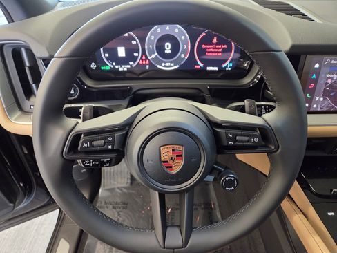 New 2026 Porsche Cayenne AWD/4WD image 18