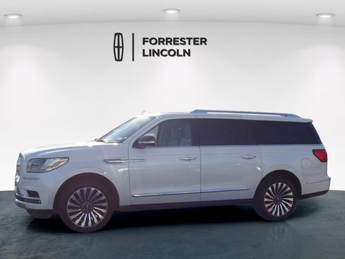 Used 2019 Lincoln Navigator L Reserve image 6