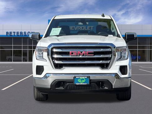 Certified 2022 GMC Sierra 1500 SLE w/ X31 Off-Road Package AWD/4WD image 9