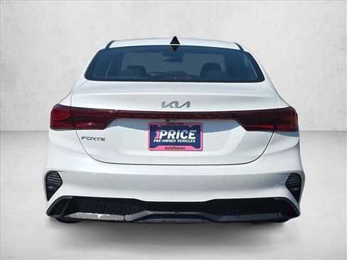 Used 2024 Kia Forte LXS FWD image 6
