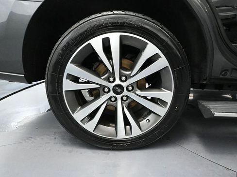 Used 2020 Ford Expedition Limited w/ Equipment Group 302A image 16