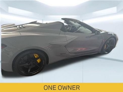 Used 2025 Chevrolet Corvette E-Ray w/ ZER Performance Package AWD/4WD image 3