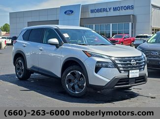 Used 2024 Nissan Rogue SV image 1