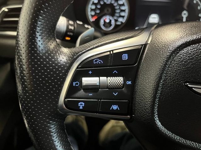 Used 2025 Genesis G70 2.5T RWD image 23