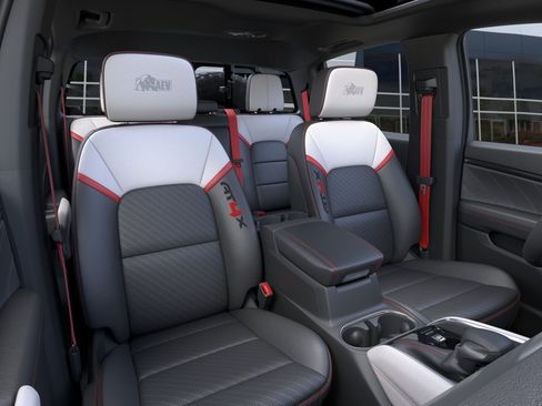 New 2026 GMC Canyon AT4X w/ AT4X AEV Edition AWD/4WD image 40