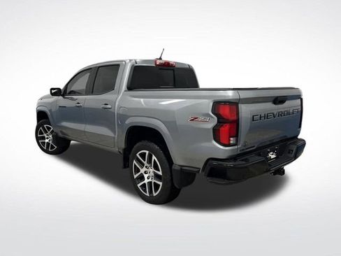 Used 2024 Chevrolet Colorado Z71 w/ Z71 Convenience Package 2 image 3
