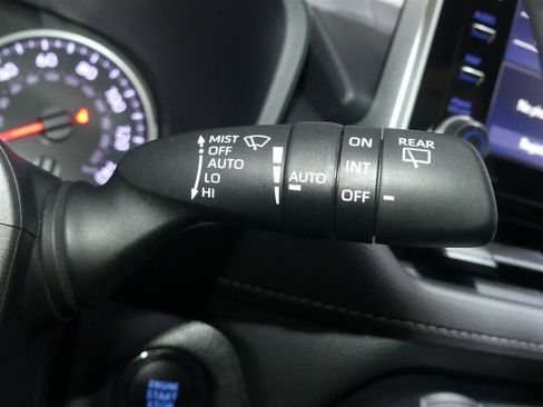 Used 2021 Toyota RAV4 XLE w/ Convenience Package AWD/4WD image 35
