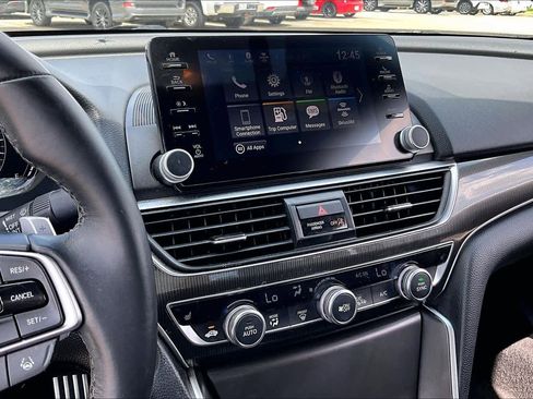 Used 2019 Honda Accord Sport image 6