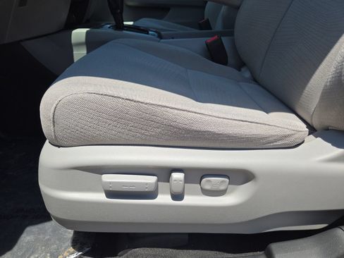 Used 2017 Honda Pilot EX image 24