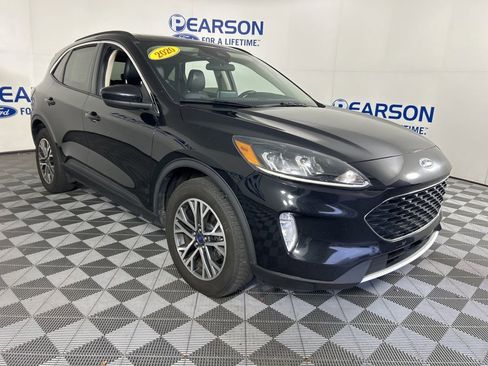 Used 2020 Ford Escape SEL image 3