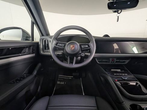 New 2026 Porsche Cayenne E-Hybrid Coupe image 21